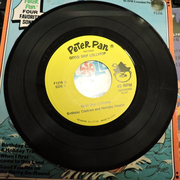 PETER PAN RECORDS vintage .. Children's songs   BONUS DISCOUNT W/ RECORDS BUNDLE - Picture 6 of 9
